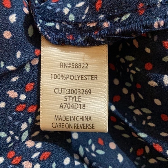 NWT Max Studio Midi Pleated Skirt Floral Print Navy Elastic Waist Women’s Size L - Picture 6 of 9